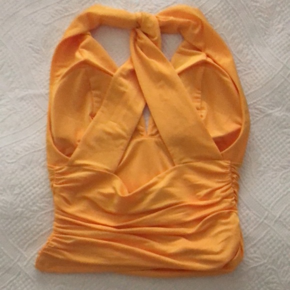 Halter top - Picture 2 of 3